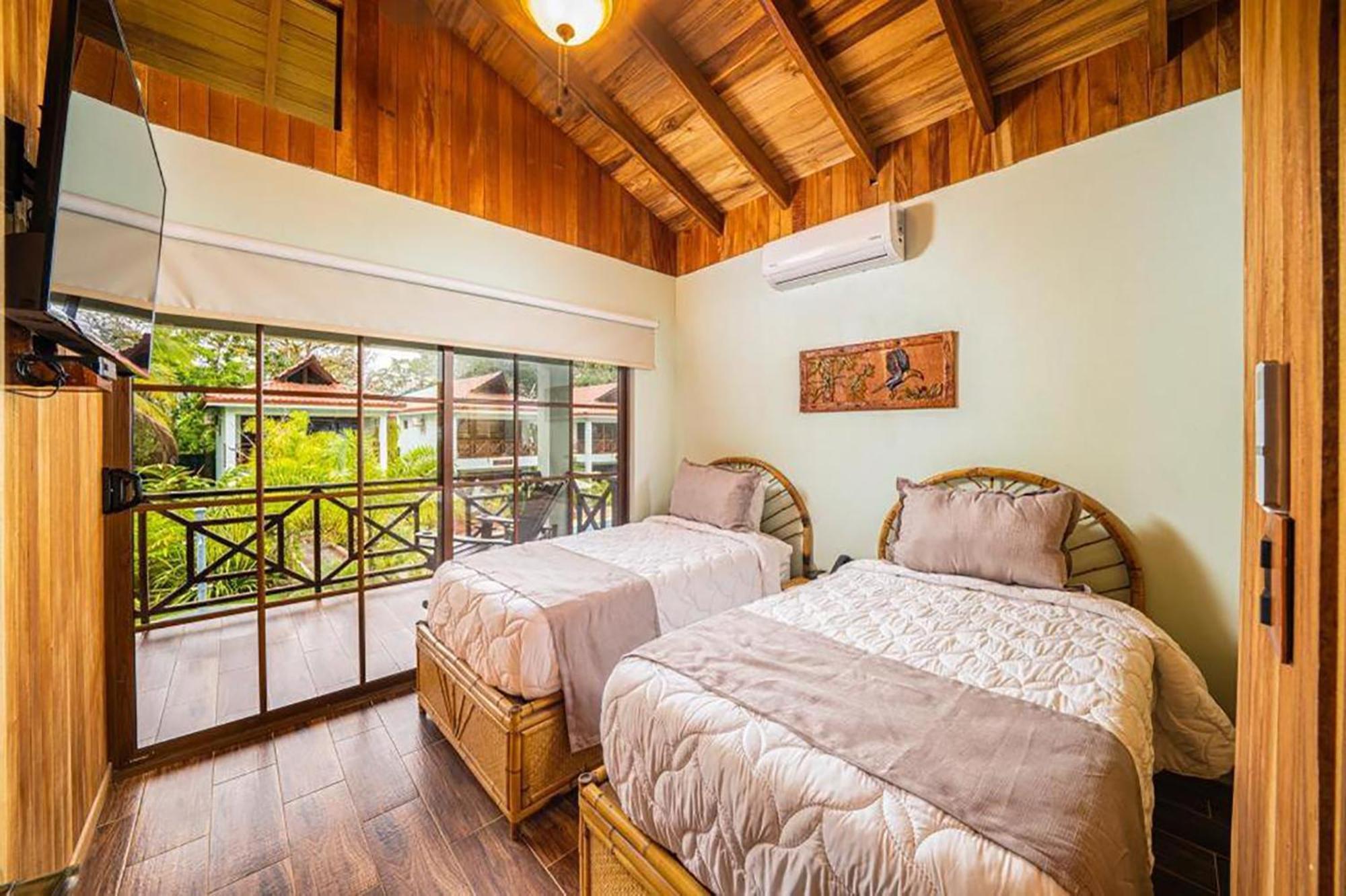 Bungalows Punta Uva Luaran gambar